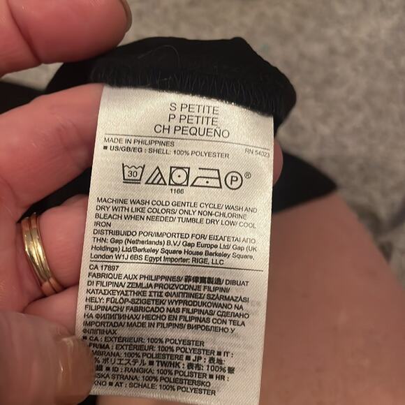 Banana Republic Factory Black Drapey V-Neck Blouse - Small - Picture 6 of 6